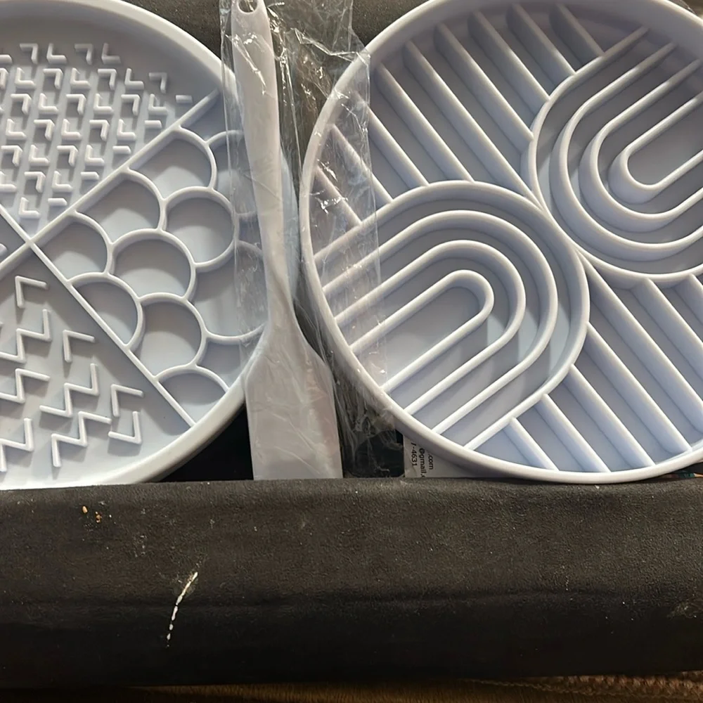 Dog/cat slow Feeder